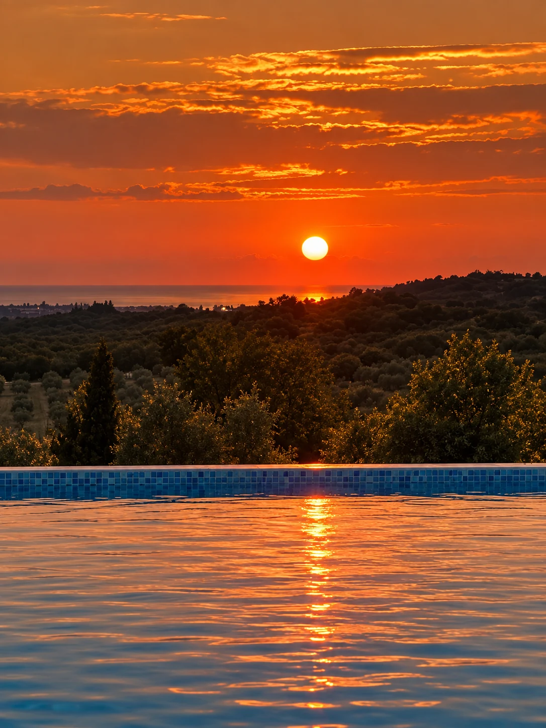 Villa Nocturno, bazen i pogled u suton